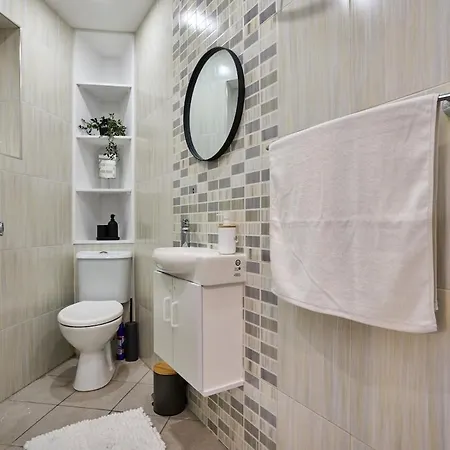 Classic 3br 10 Min From * Gzira